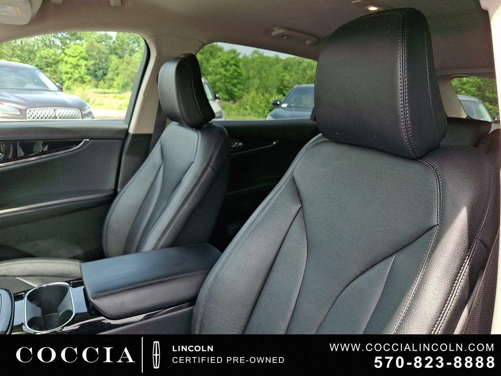 Certified 2023 Lincoln Nautilus AWD image 14