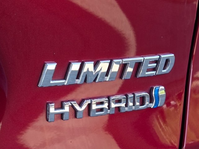 Used 2019 Toyota RAV4 Limited w/ Limited Grade Weather Package AWD/4WD image 31