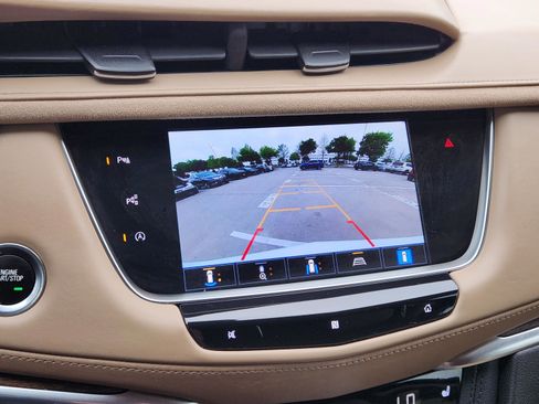 Used 2021 Cadillac XT5 Premium Luxury w/ Platinum Package FWD image 21