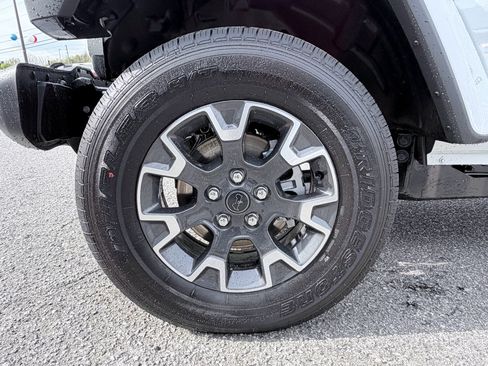 New 2026 Jeep Gladiator Sport image 38