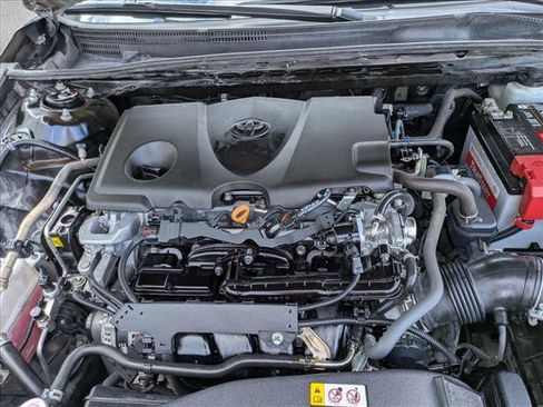 Used 2022 Toyota Camry SE image 21