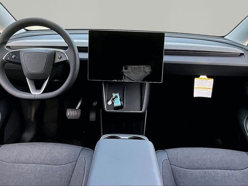 Used 2026 Tesla Model Y Long Range AWD/4WD image 7