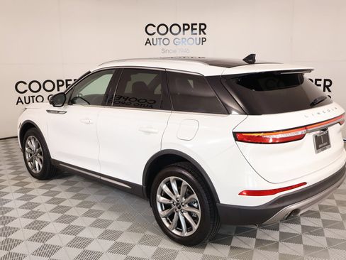 Used 2022 Lincoln Corsair FWD w/ Premium Package image 23