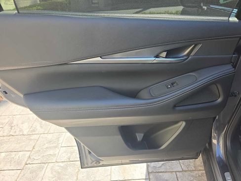 Used 2023 INFINITI QX60 Luxe w/ Cargo Package FWD image 10