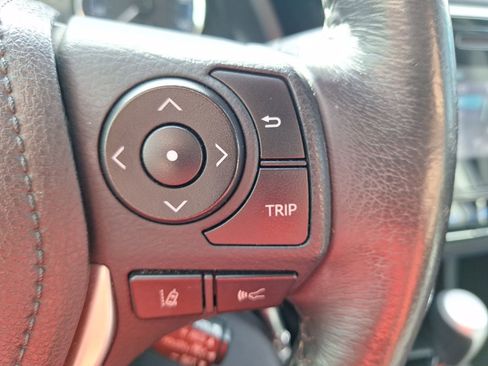 Used 2017 Toyota Corolla SE image 21