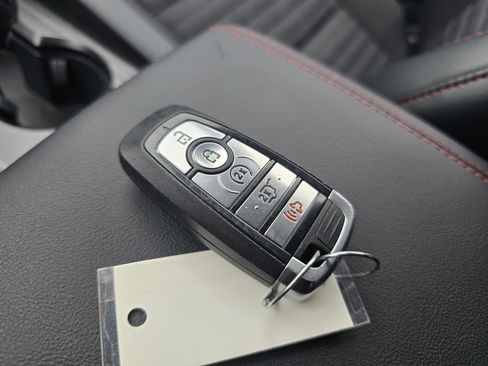 Used 2025 Ford Explorer ST-Line image 40