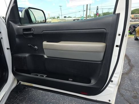 Used 2010 Toyota Tundra 4x4 Regular Cab Long Bed image 21