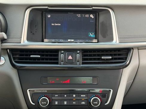 Used 2016 Kia Optima EX FWD image 18