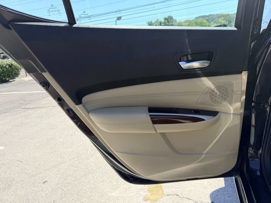 Used 2017 Acura TLX w/ Advance Package FWD image 24