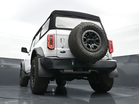 Used 2021 Ford Bronco Outer Banks w/ Sasquatch Package AWD/4WD image 30
