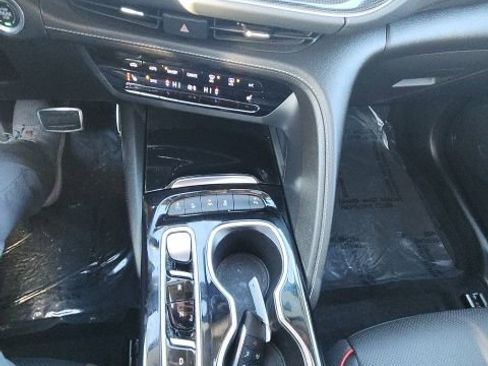 Used 2022 Buick Envision Essence w/ Sport Touring Package image 12