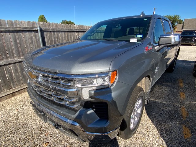 Used 2025 Chevrolet Silverado 1500 LTZ w/ LTZ Premium Texas Edition AWD/4WD image 2
