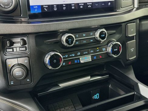 Used 2023 Ford F350 Platinum w/ FX4 Off-Road Package AWD/4WD image 18