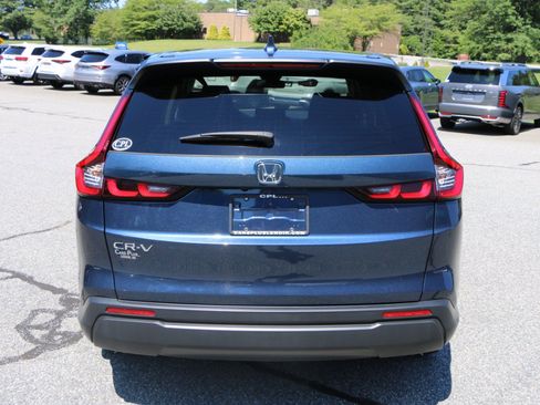 Used 2025 Honda CR-V EX image 4