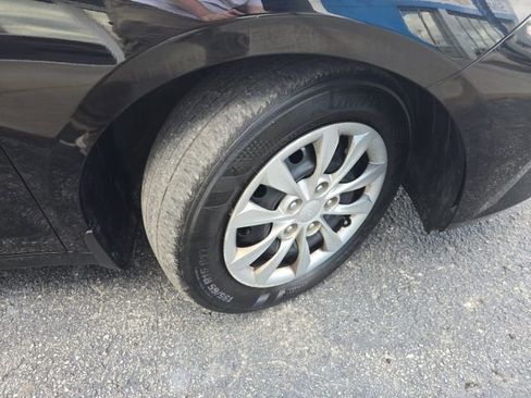 Used 2024 Kia Forte LX image 41