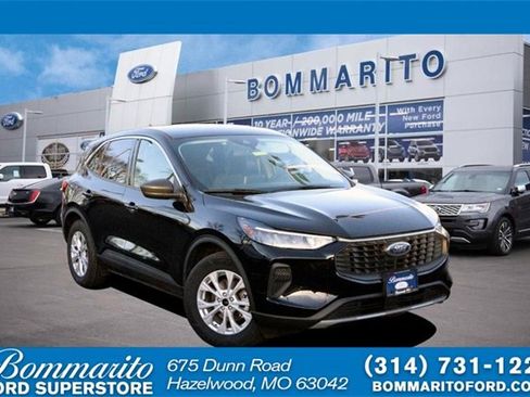 Certified 2024 Ford Escape Active w/ Cold Weather Package image 1