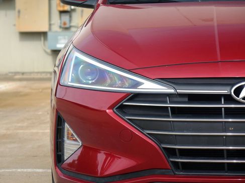 Used 2019 Hyundai Elantra Value Edition FWD image 19