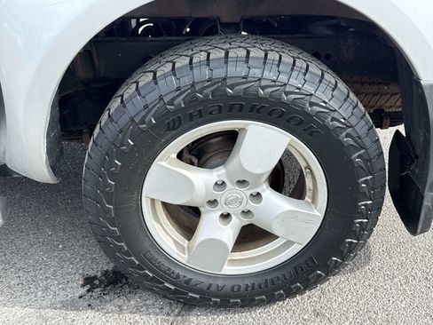 Used 2005 Nissan Frontier LE image 7