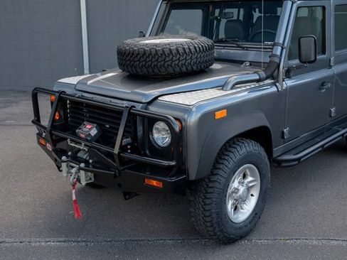 Used 1993 Land Rover Defender 110 AWD/4WD image 11