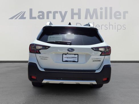Used 2024 Subaru Outback Touring XT AWD/4WD image 4
