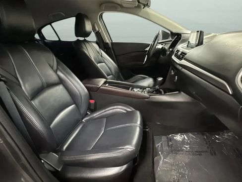 Used 2017 MAZDA MAZDA3 Touring FWD image 21