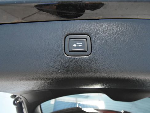 Used 2024 Chevrolet Blazer LT AWD/4WD image 28