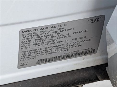 Certified 2025 Audi Q4 e-tron Premium w/ Convenience Package RWD image 25