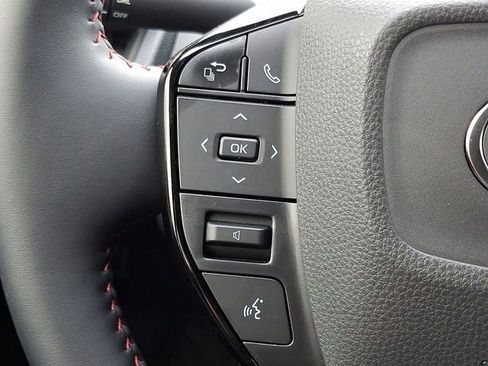 New 2026 Toyota Prius SE image 19