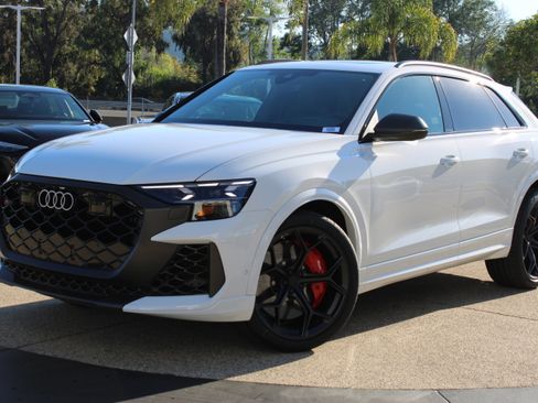 New 2026 Audi RS Q8 performance image 1