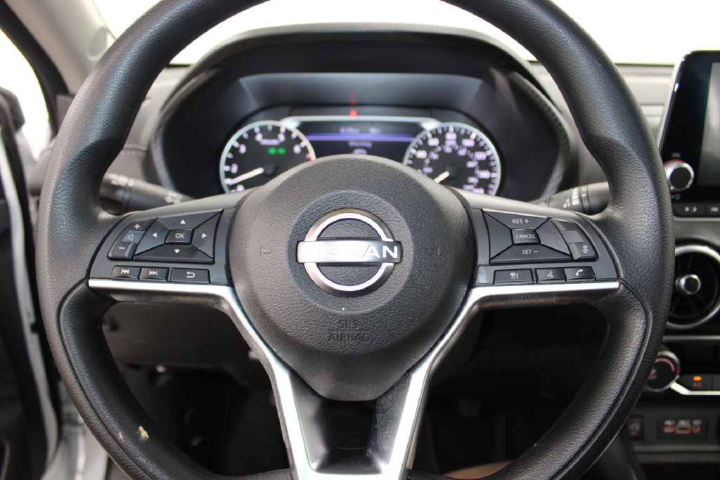 Used 2025 Nissan Sentra SV FWD image 32