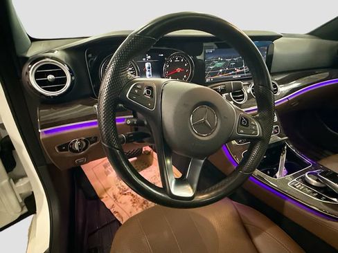 Used 2017 Mercedes-Benz E 300 4MATIC image 12