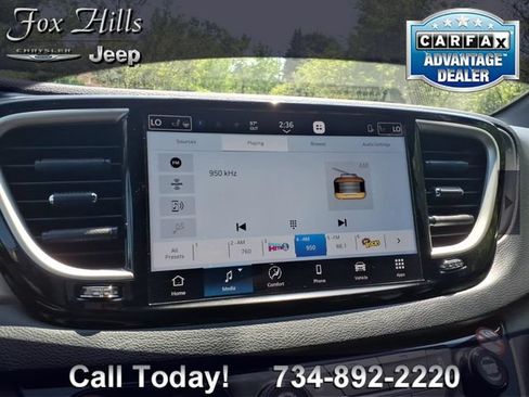 Used 2026 Chrysler Pacifica Select FWD image 21