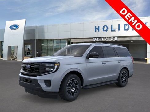 New 2025 Ford Expedition Active AWD/4WD image 1