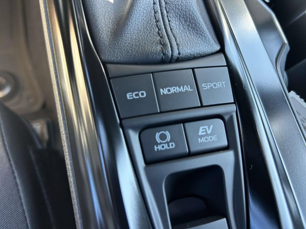 New 2026 Toyota Camry LE w/ Convenience Package FWD image 20