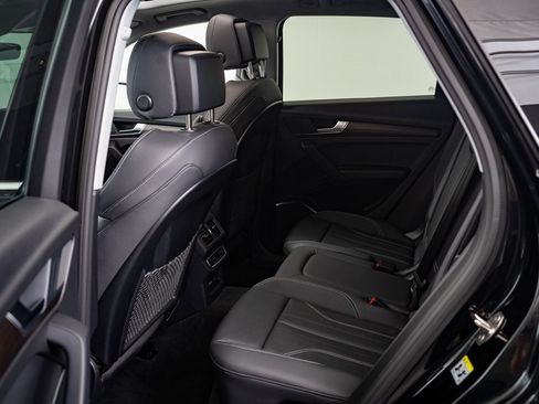 Certified 2024 Audi Q5 2.0T Premium w/ Convenience Package image 36