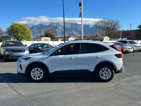 Used 2025 Ford Escape Active AWD/4WD image 8
