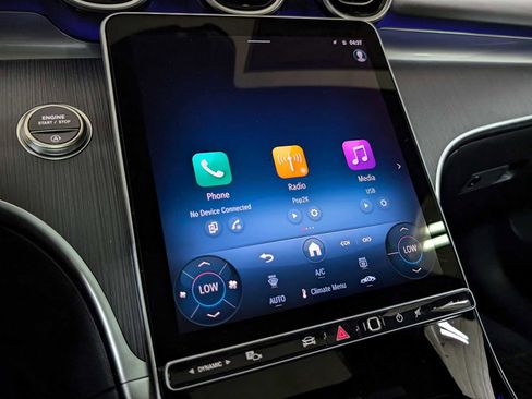 Used 2025 Mercedes-Benz C 300 4MATIC Sedan image 28