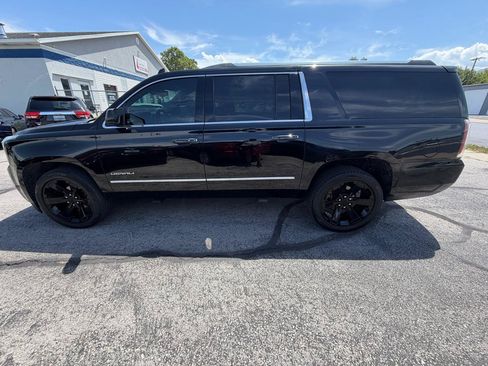 Used 2015 GMC Yukon XL Denali AWD/4WD image 8