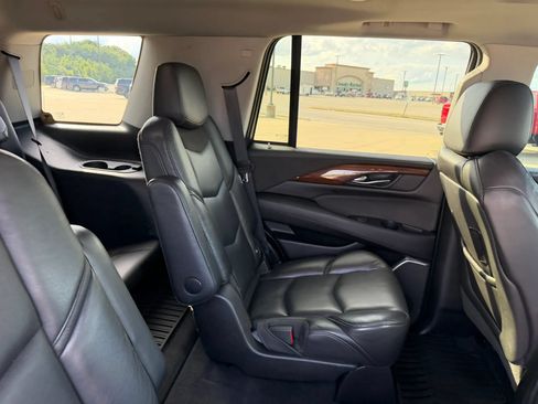Used 2019 Cadillac Escalade Premium Luxury AWD/4WD image 52