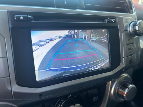 Used 2014 Toyota 4Runner SR5 Premium image 23