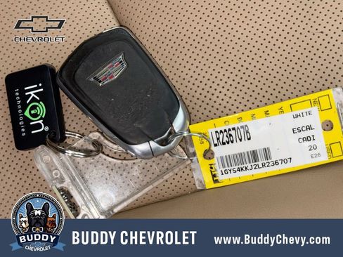 Used 2020 Cadillac Escalade ESV Platinum AWD/4WD image 37