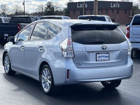 Used 2012 Toyota Prius V Five image 5