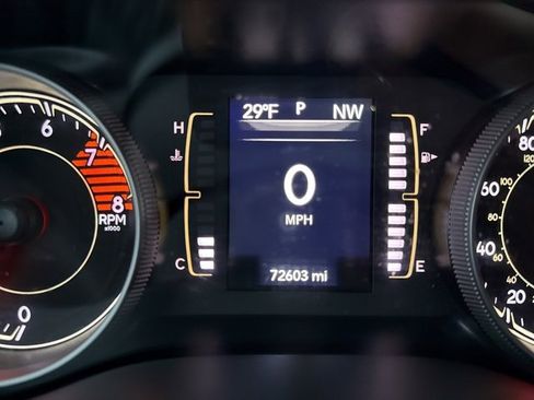 Used 2019 Jeep Cherokee Latitude w/ Cold Weather Group image 3