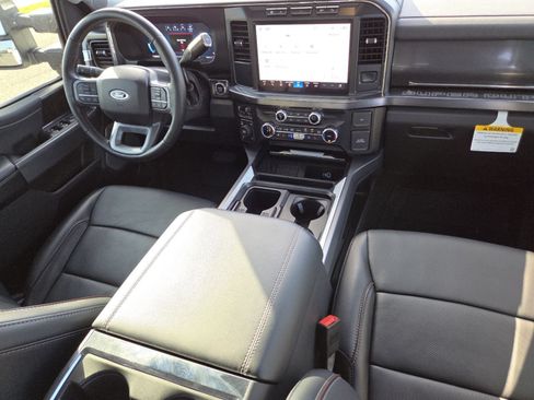 Used 2024 Ford F250 Lariat w/ Chrome Package AWD/4WD image 28
