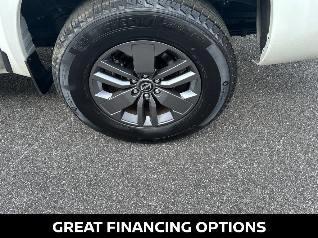 Certified 2025 Nissan Frontier SV RWD image 10