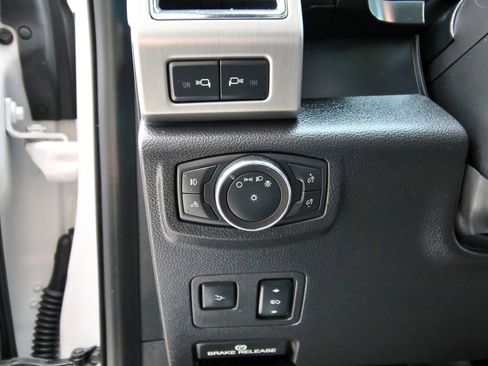 Used 2018 Ford F250 Platinum w/ Platinum Ultimate Package image 27