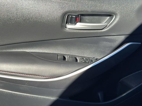 Certified 2025 Toyota Corolla SE image 11