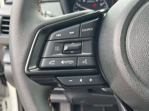 Used 2025 Subaru Crosstrek 2.5i Limited w/ Crosstrek Mirror Package image 32