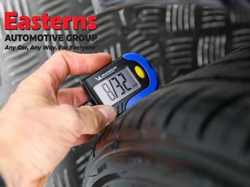 Used 2020 Toyota Corolla SE image 28