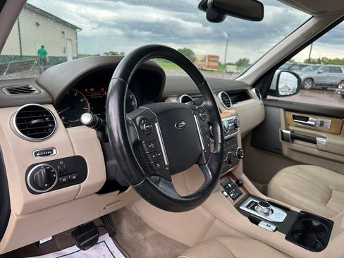 Used 2016 Land Rover LR4 HSE AWD/4WD image 12